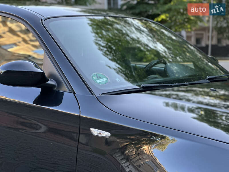Хэтчбек BMW 1 Series 2007 в Каменец-Подольском