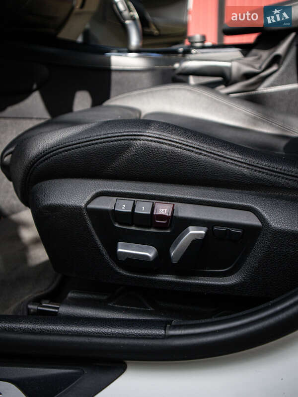 Хетчбек BMW 1 Series 2016 в Чернівцях