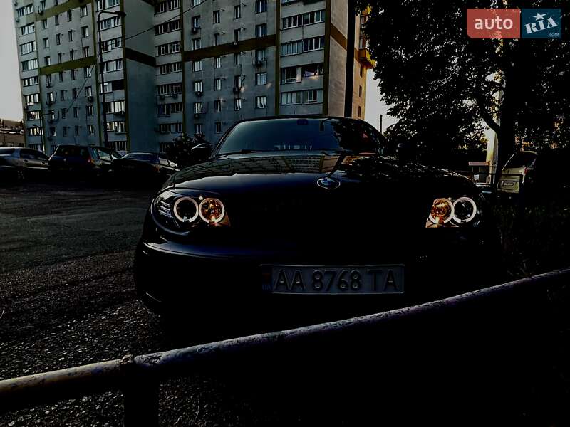 Хетчбек BMW 1 Series 2008 в Чернігові