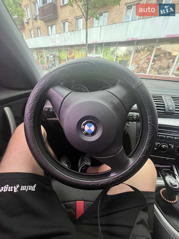 Хетчбек BMW 1 Series 2008 в Чернігові