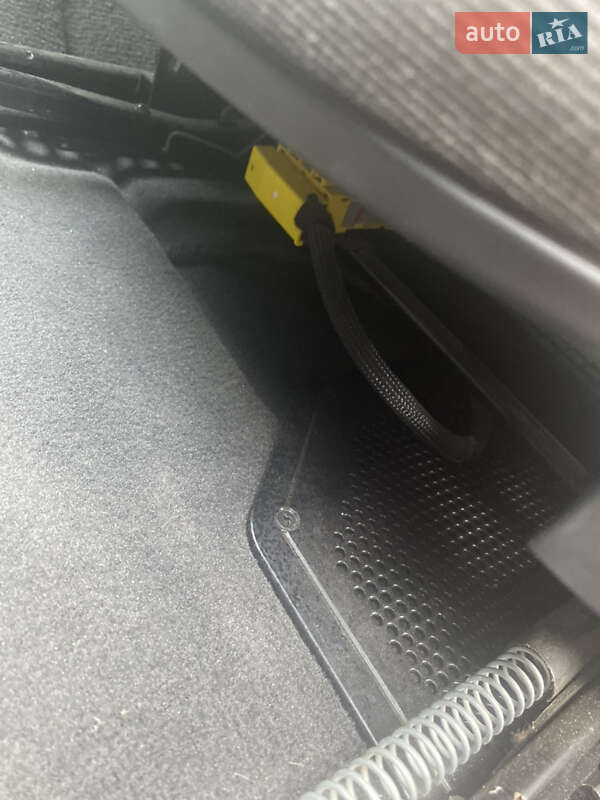 Хэтчбек BMW 1 Series 2006 в Тернополе фото 10 Хэтчбек BMW 1 Series 2006 в Тернополе