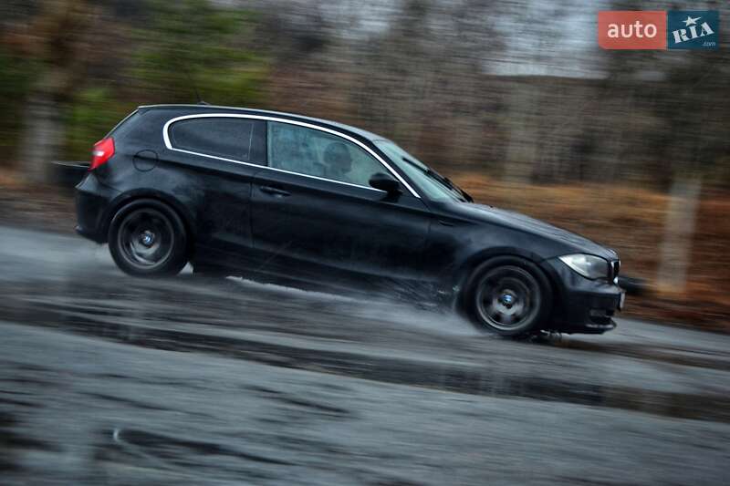 Хэтчбек BMW 1 Series 2008 в Киеве фото 8 Хэтчбек BMW 1 Series 2008 в Киеве