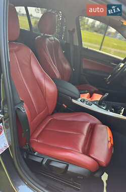 Хэтчбек BMW 1 Series 2012 в 