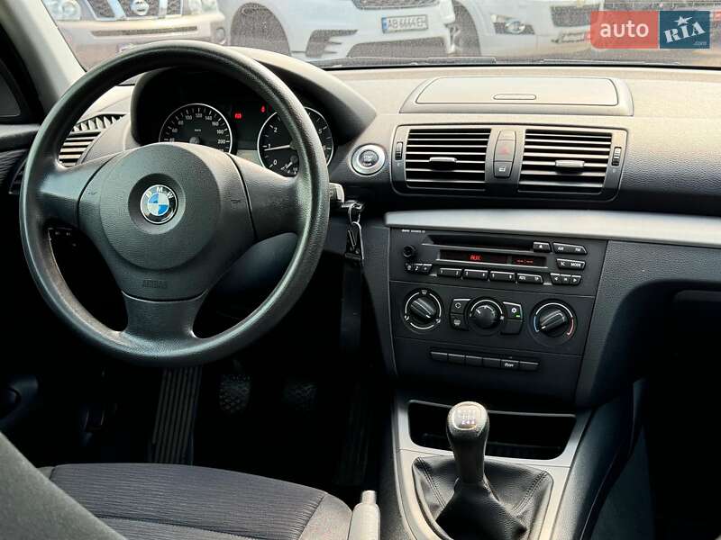 Хэтчбек BMW 1 Series 2007 в Виннице фото 26 Хэтчбек BMW 1 Series 2007 в Виннице