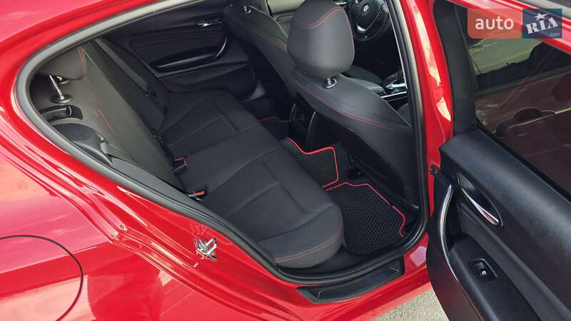 Хетчбек BMW 1 Series 2011 в Дніпрі