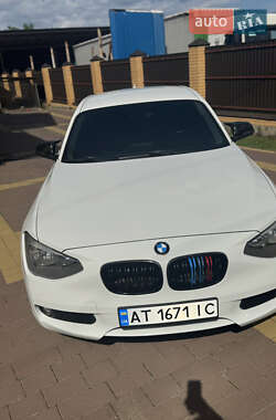 Хетчбек BMW 1 Series 2012 в Перегінське
