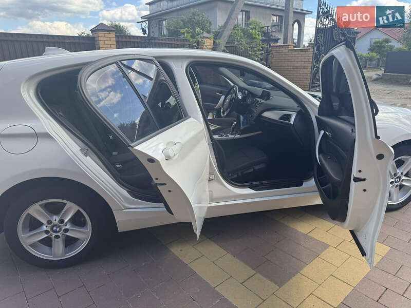 Хэтчбек BMW 1 Series 2012 в Перегинском