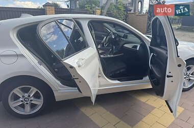 Хэтчбек BMW 1 Series 2012 в 