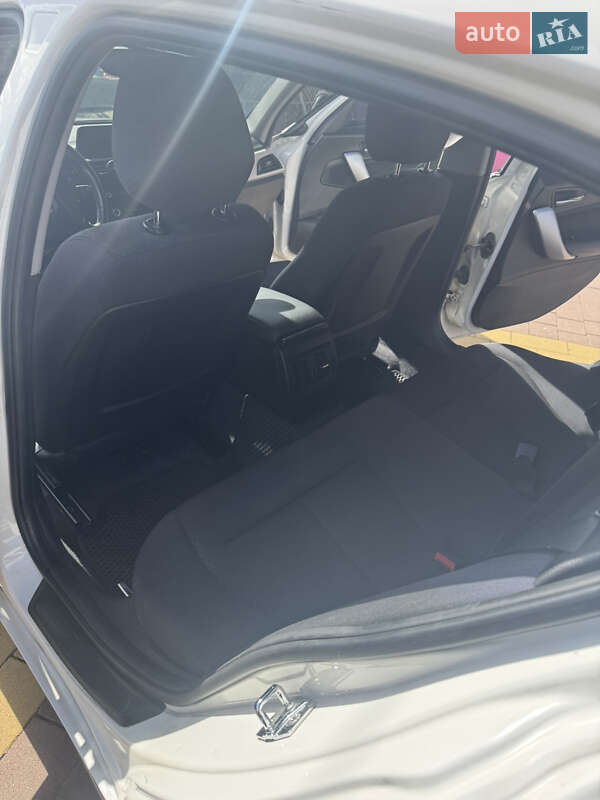 Хэтчбек BMW 1 Series 2012 в Перегинском