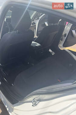 Хэтчбек BMW 1 Series 2012 в 