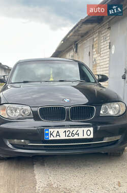 Хэтчбек BMW 1 Series 2008 в Киеве