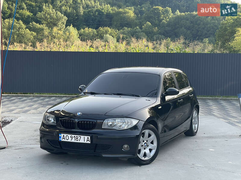 Хетчбек BMW 1 Series 2005 в 