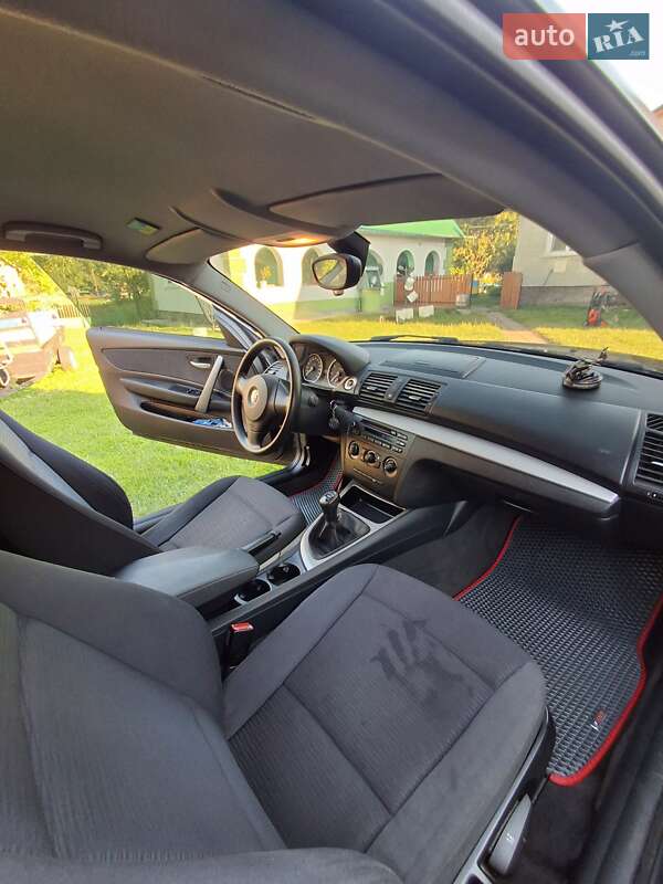 Хэтчбек BMW 1 Series 2007 в Хмельницком фото 3 Хэтчбек BMW 1 Series 2007 в Хмельницком
