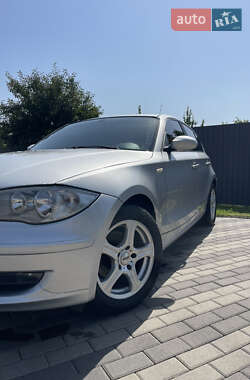 Хетчбек BMW 1 Series 2008 в Києві