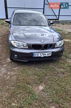 Хэтчбек BMW 1 Series 2006 в Павлограде