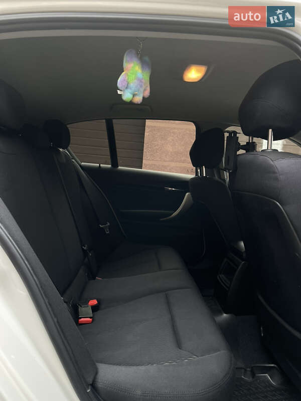 Хетчбек BMW 1 Series 2014 в Івано-Франківську