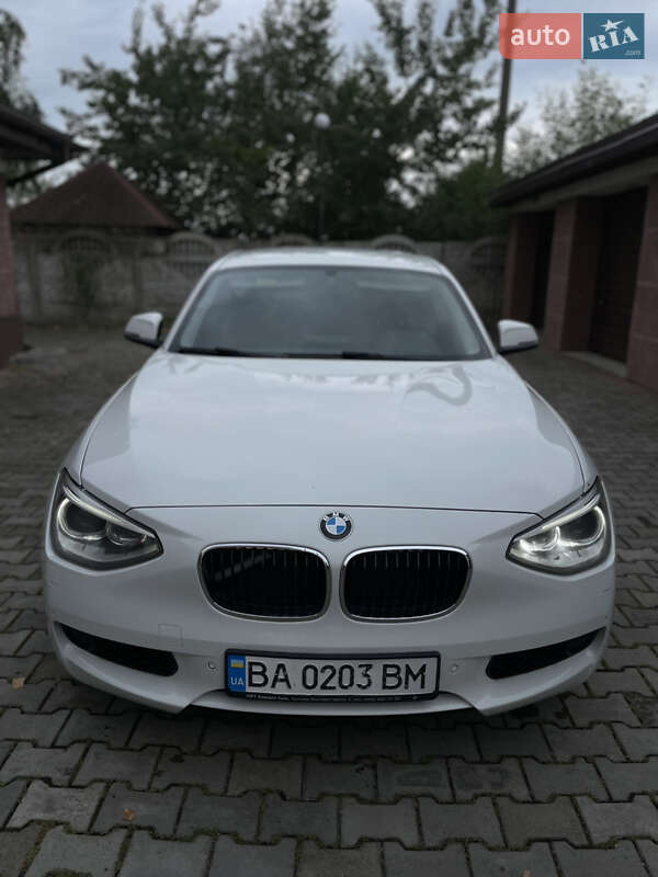 Хетчбек BMW 1 Series 2014 в Івано-Франківську