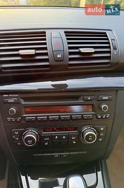 Кабриолет BMW 1 Series 2013 в 
