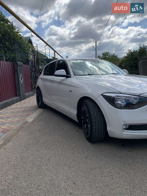 Хетчбек BMW 1 Series 2014 в Одесі