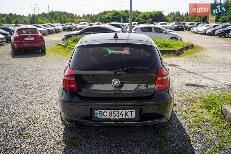 Хэтчбек BMW 1 Series 2011 в Львове