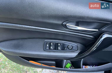 Хэтчбек BMW 1 Series 2011 в 