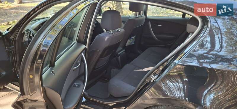 Хэтчбек BMW 1 Series 2010 в Сумах фото 9 Хэтчбек BMW 1 Series 2010 в Сумах