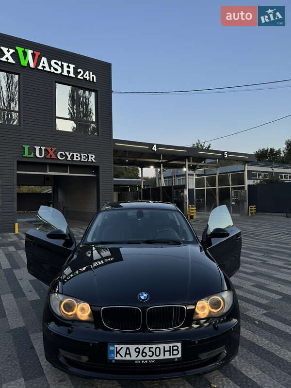 Хэтчбек BMW 1 Series 2007 в Василькове
