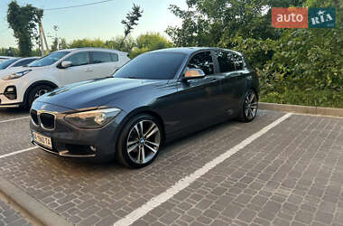 Хэтчбек BMW 1 Series 2012 в 
