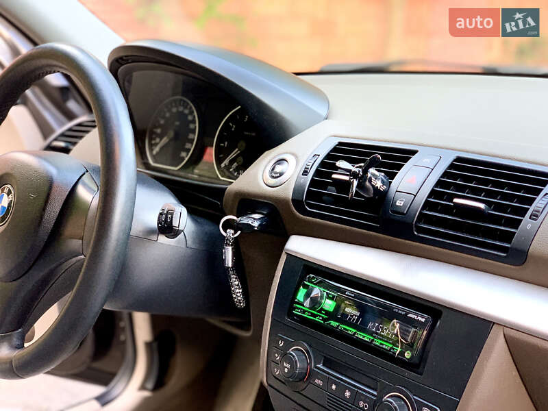 Хетчбек BMW 1 Series 2005 в Одесі фото 13 Хетчбек BMW 1 Series 2005 в Одесі