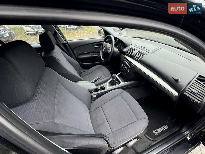 Хэтчбек BMW 1 Series 2009 в Виннице фото 25 Хэтчбек BMW 1 Series 2009 в Виннице