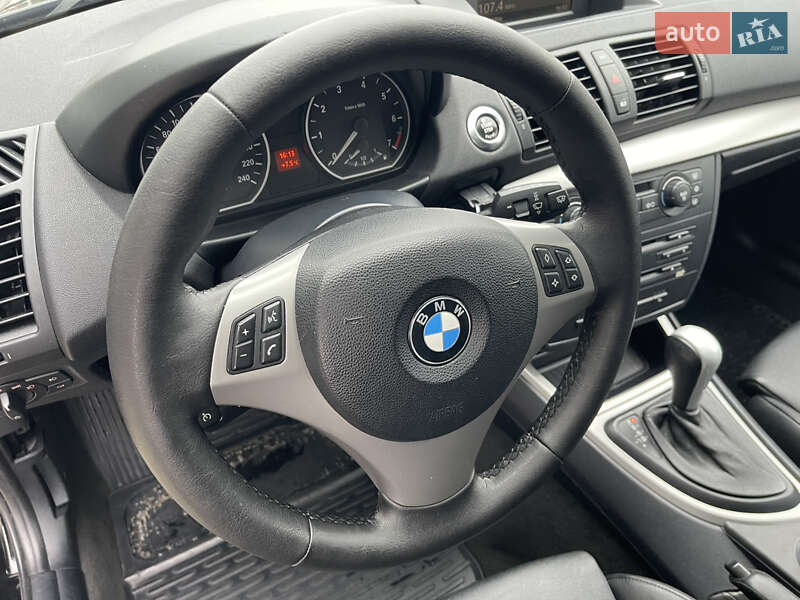 Хэтчбек BMW 1 Series 2006 в Киеве