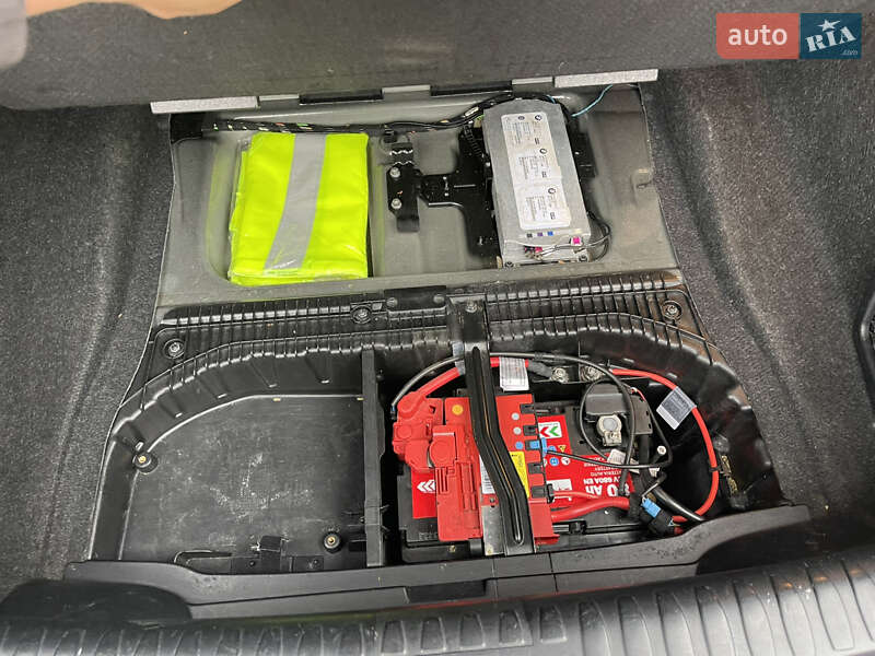 Хэтчбек BMW 1 Series 2006 в Киеве