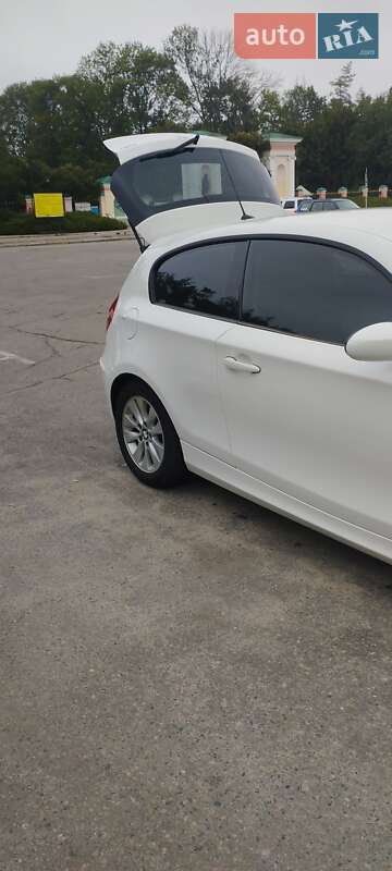 Хетчбек BMW 1 Series 2008 в Білій Церкві фото 4 Хетчбек BMW 1 Series 2008 в Білій Церкві