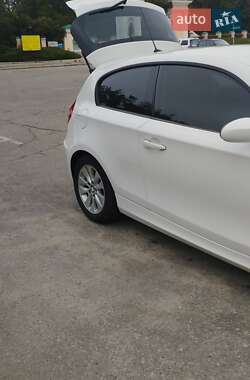 Хэтчбек BMW 1 Series 2008 в 