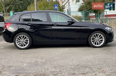 Хэтчбек BMW 1 Series 2012 в 