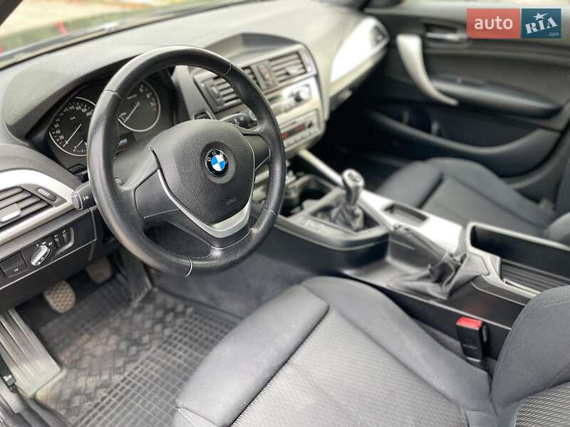 Хэтчбек BMW 1 Series 2012 в Киеве