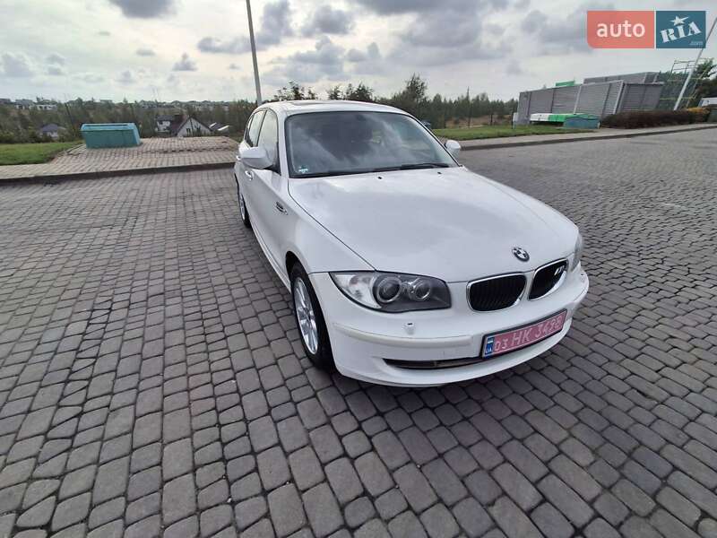 Хэтчбек BMW 1 Series 2010 в Ровно