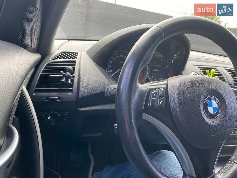 Хэтчбек BMW 1 Series 2010 в Киеве фото 19 Хэтчбек BMW 1 Series 2010 в Киеве