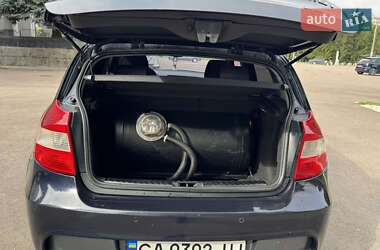 Хэтчбек BMW 1 Series 2006 в 