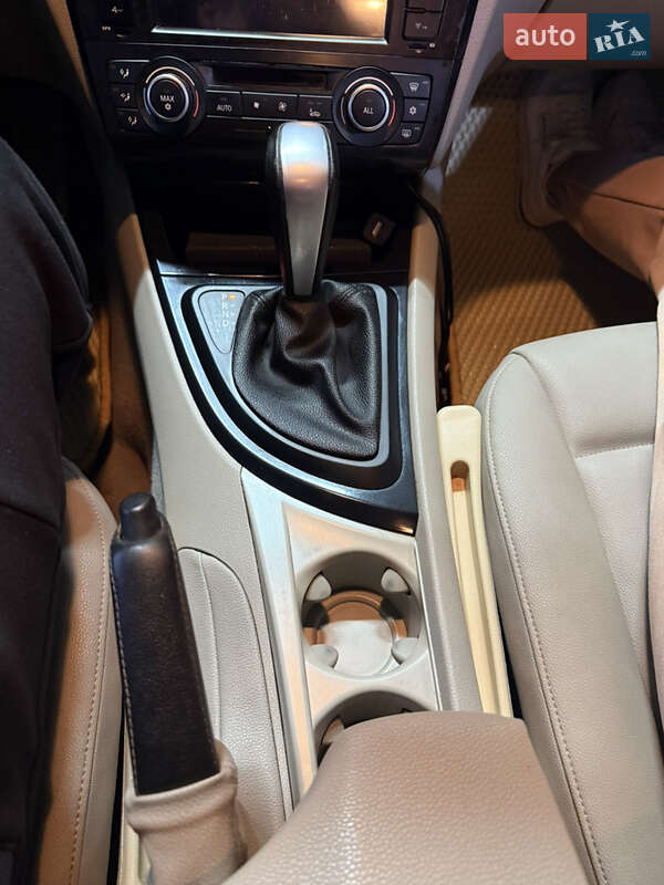 Купе BMW 1 Series 2011 в Киеве фото 27 Купе BMW 1 Series 2011 в Киеве