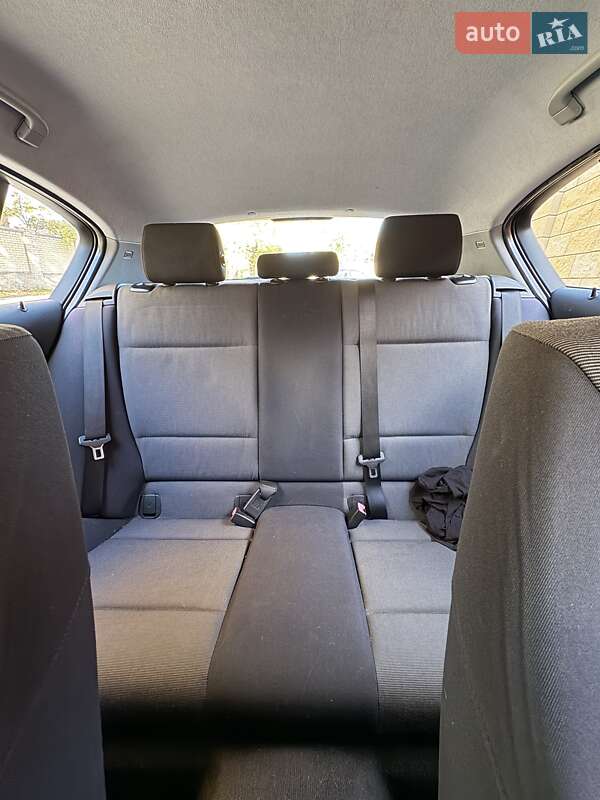 Хэтчбек BMW 1 Series 2006 в Харькове фото 2 Хэтчбек BMW 1 Series 2006 в Харькове