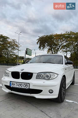 Хэтчбек BMW 1 Series 2006 в  фото 3 Хэтчбек BMW 1 Series 2006 в