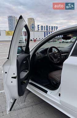 Хэтчбек BMW 1 Series 2006 в  фото 19 Хэтчбек BMW 1 Series 2006 в