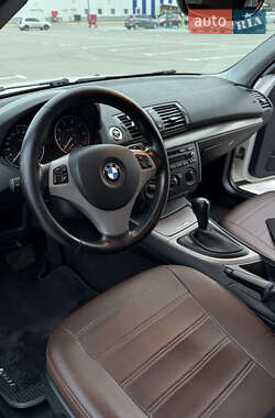 Хэтчбек BMW 1 Series 2006 в  фото 23 Хэтчбек BMW 1 Series 2006 в