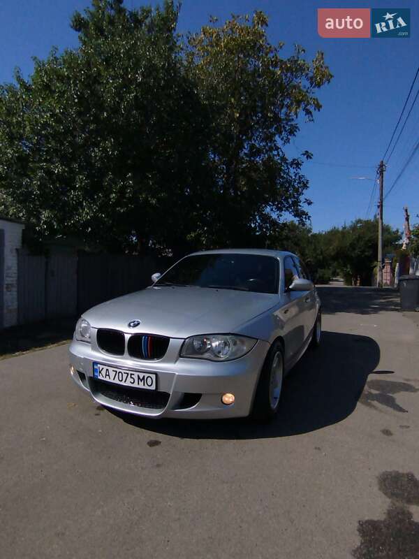 Хэтчбек BMW 1 Series 2007 в Киеве