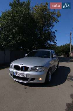 Хэтчбек BMW 1 Series 2007 в 
