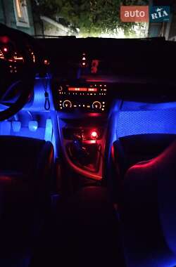 Хэтчбек BMW 1 Series 2007 в 