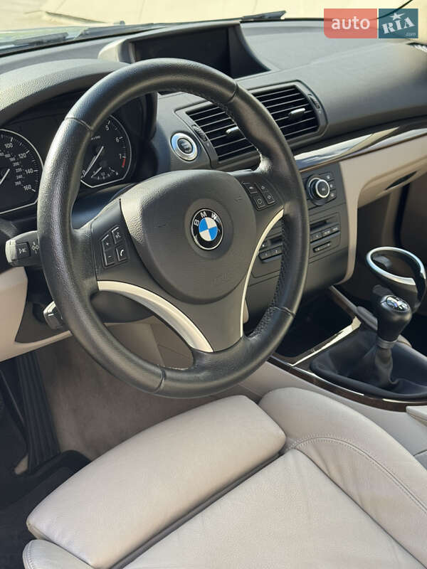 Купе BMW 1 Series 2010 в Одессе