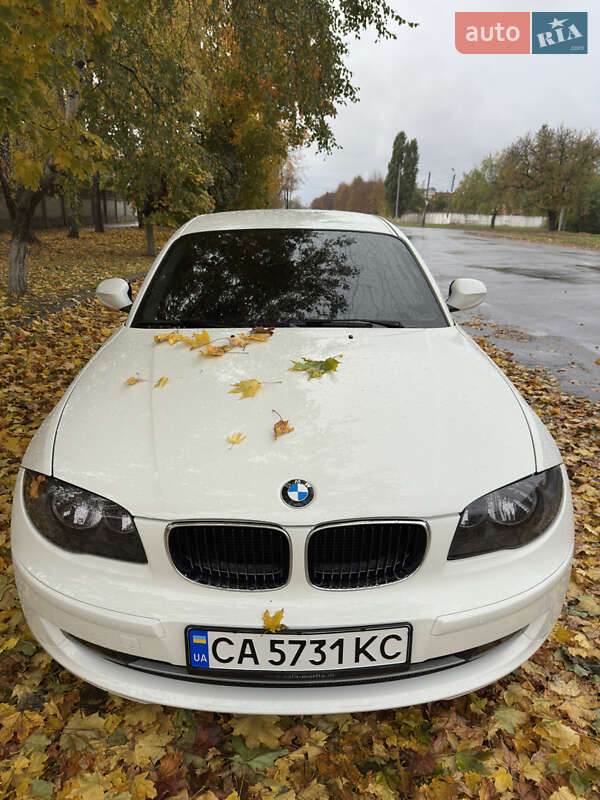 Хетчбек BMW 1 Series 2010 в Золотоноші фото 11 Хетчбек BMW 1 Series 2010 в Золотоноші