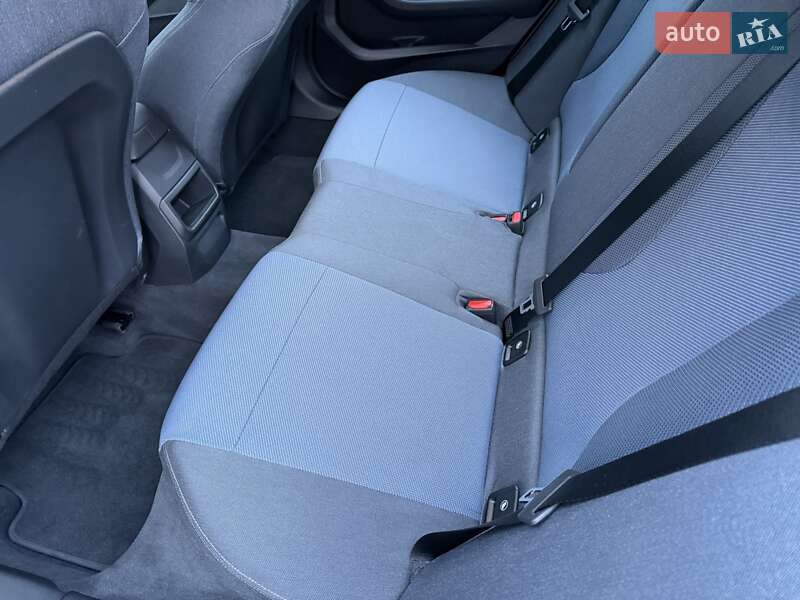 Хэтчбек BMW 1 Series 2024 в Днепре